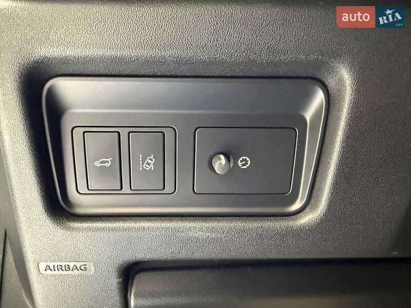 Внедорожник / Кроссовер Land Rover Discovery Sport 2019 в Киеве