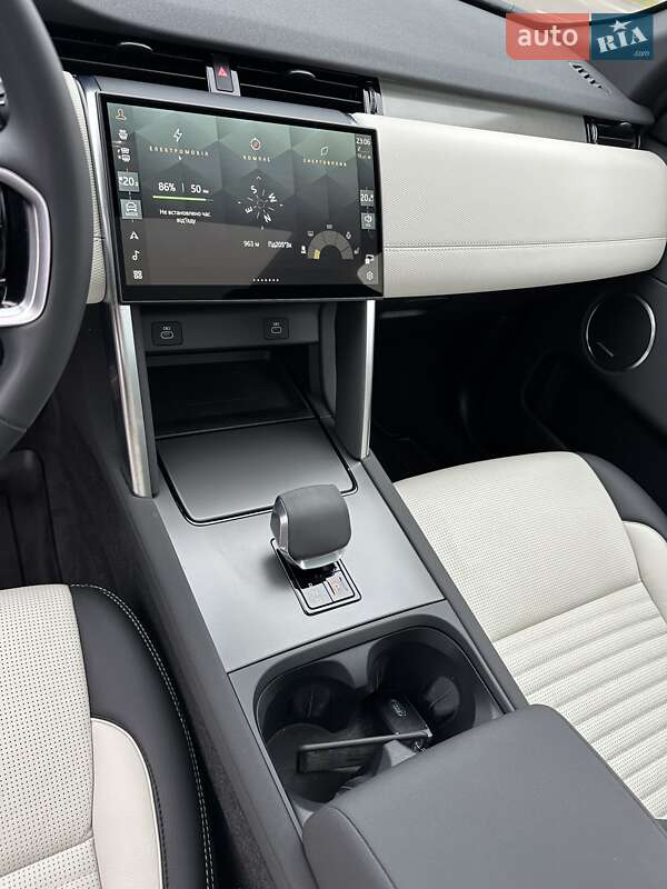 Внедорожник / Кроссовер Land Rover Discovery Sport 2023 в Киеве