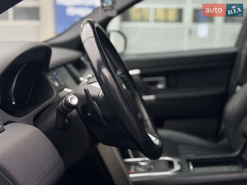 Внедорожник / Кроссовер Land Rover Discovery Sport 2016 в Луцке