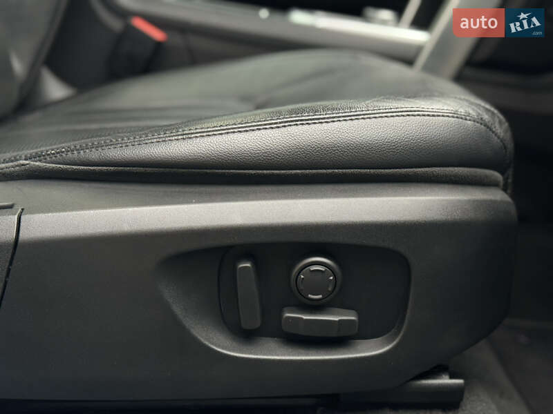 Внедорожник / Кроссовер Land Rover Discovery Sport 2016 в Луцке