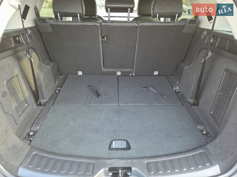 Внедорожник / Кроссовер Land Rover Discovery Sport 2017 в Киеве фото 22 Внедорожник / Кроссовер Land Rover Discovery Sport 2017 в Киеве