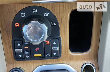 Позашляховик / Кросовер Land Rover Discovery 2012 в 