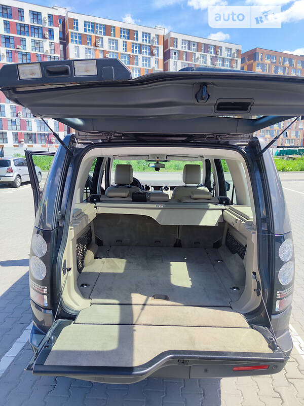 Позашляховик / Кросовер Land Rover Discovery 2016 в Києві
