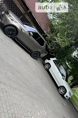 Land Rover Discovery 2017