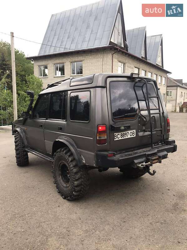 Внедорожник / Кроссовер Land Rover Discovery 1992 в Львове