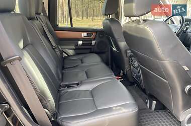 Внедорожник / Кроссовер Land Rover Discovery 2012 в 