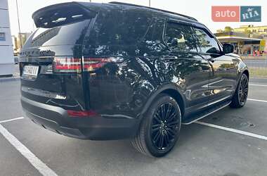 Позашляховик / Кросовер Land Rover Discovery 2017 в 
