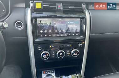 Позашляховик / Кросовер Land Rover Discovery 2017 в 