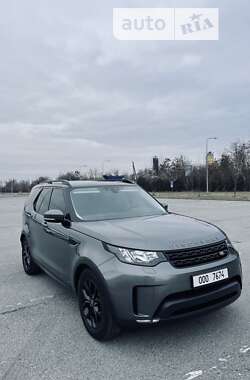 Позашляховик / Кросовер Land Rover Discovery 2017 в 