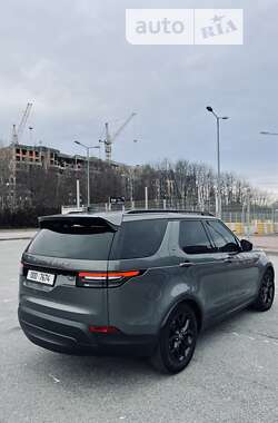 Позашляховик / Кросовер Land Rover Discovery 2017 в 