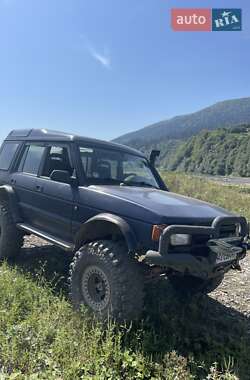 Позашляховик / Кросовер Land Rover Discovery 1998 в 