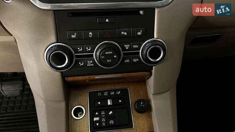 Позашляховик / Кросовер Land Rover Discovery 2014 в Бучачі