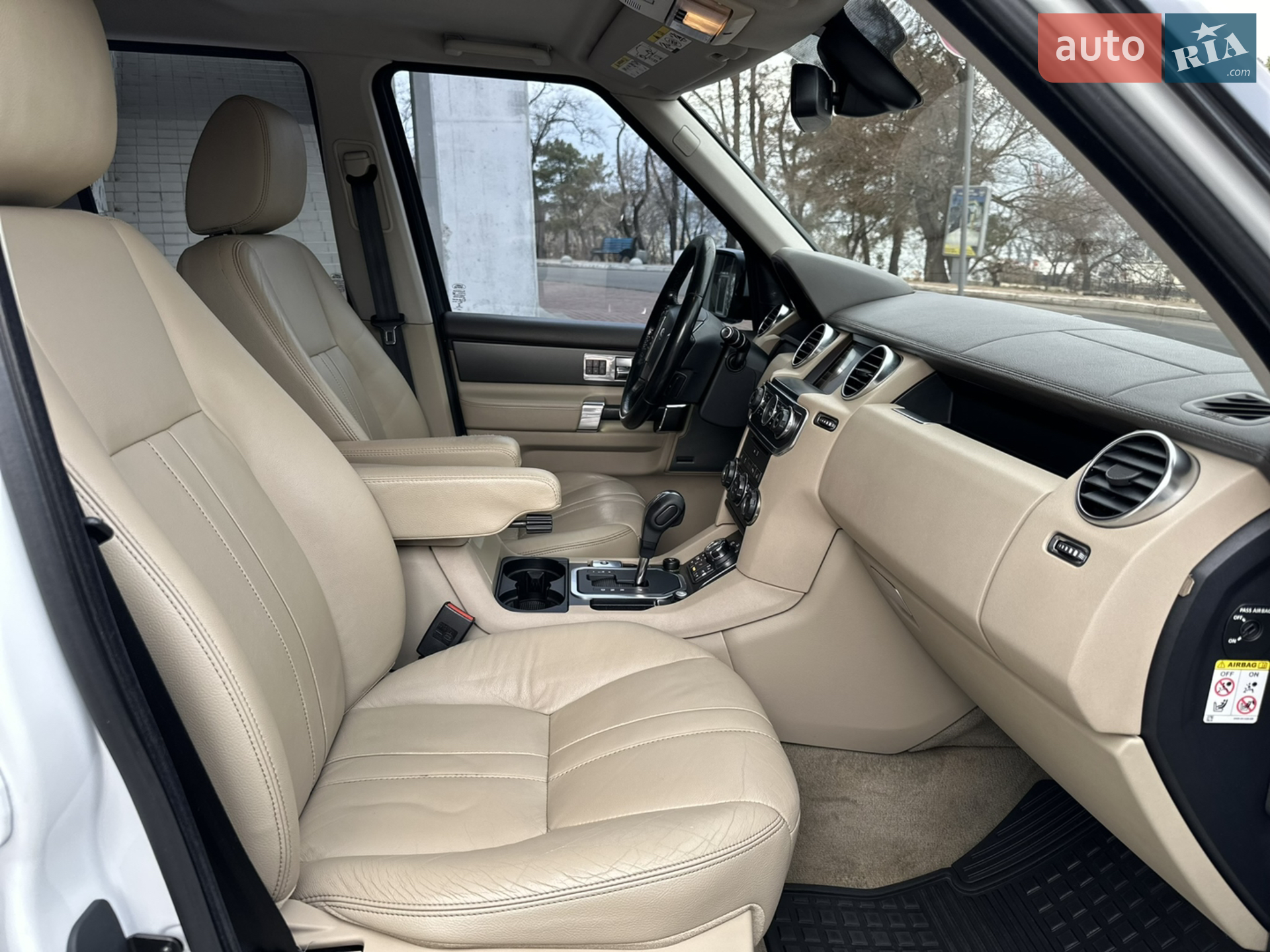 2012 Land Rover Discovery - мініатюра 17