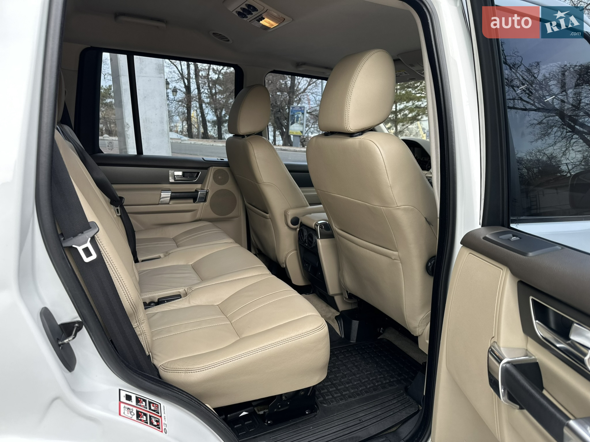 2012 Land Rover Discovery - мініатюра 21