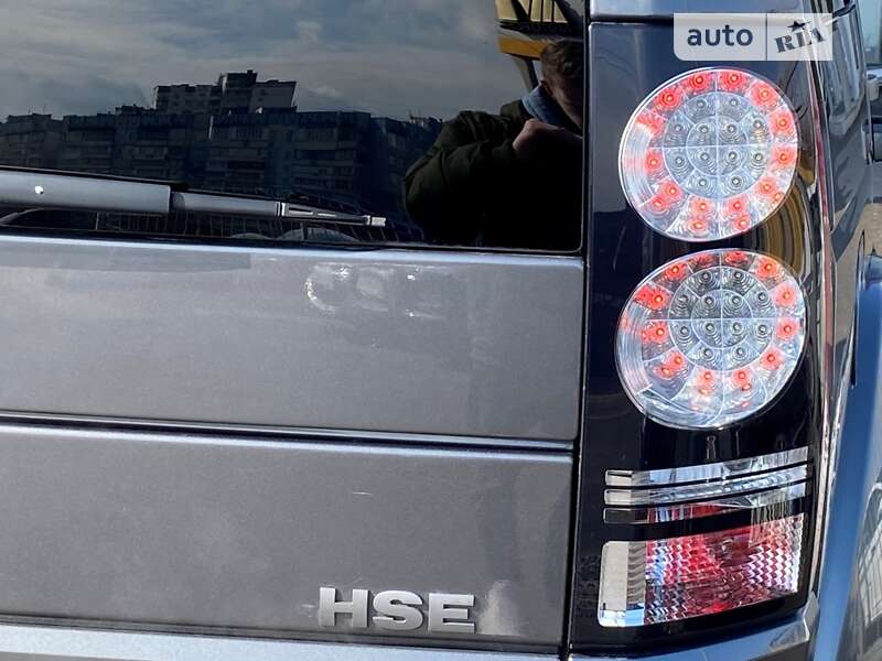Внедорожник / Кроссовер Land Rover Discovery 2015 в Киеве