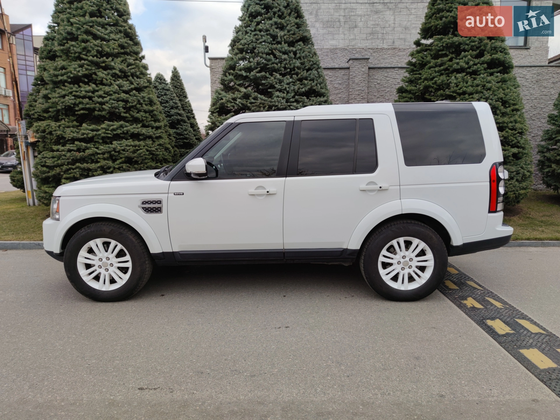 2014 Land Rover Discovery - мініатюра 10