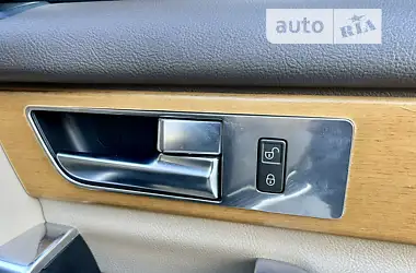 Land Rover Discovery 2012
