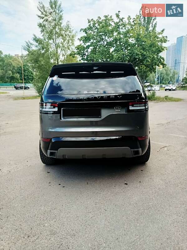 Внедорожник / Кроссовер Land Rover Discovery 2017 в Киеве