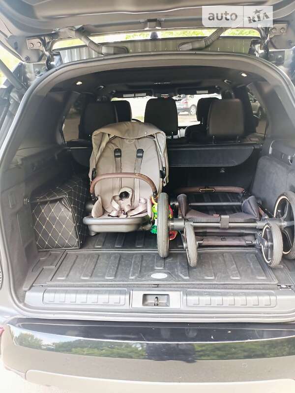 Внедорожник / Кроссовер Land Rover Discovery 2017 в Киеве