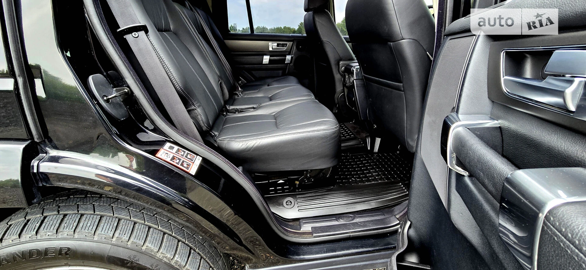 2014 Land Rover Discovery - мініатюра 12