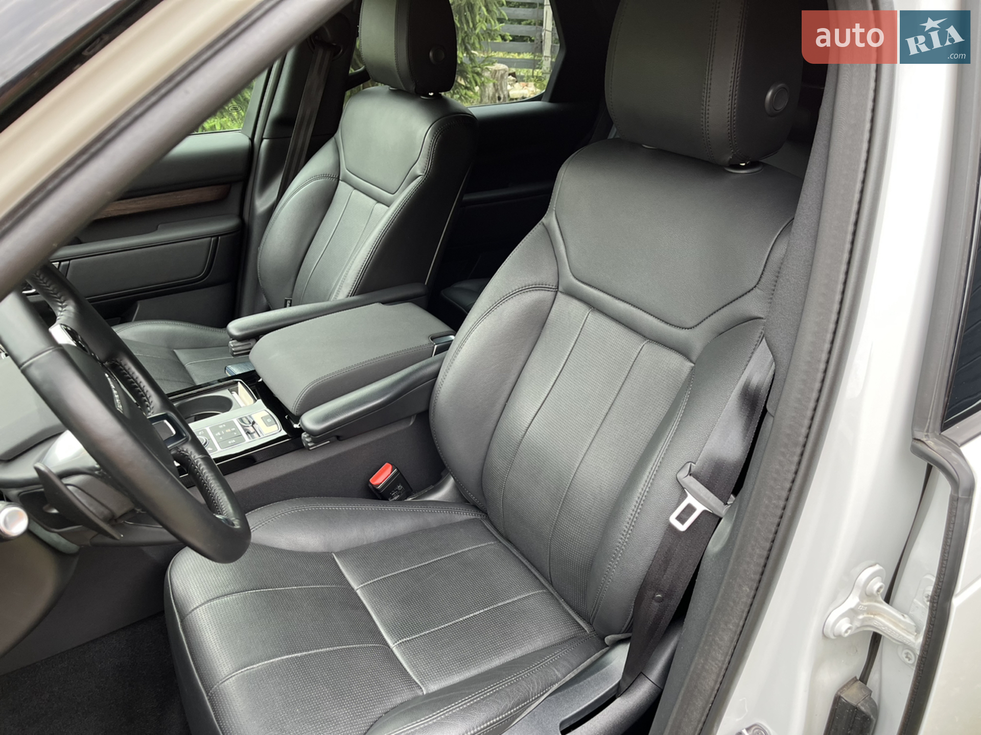 2019 Land Rover Discovery - мініатюра 12