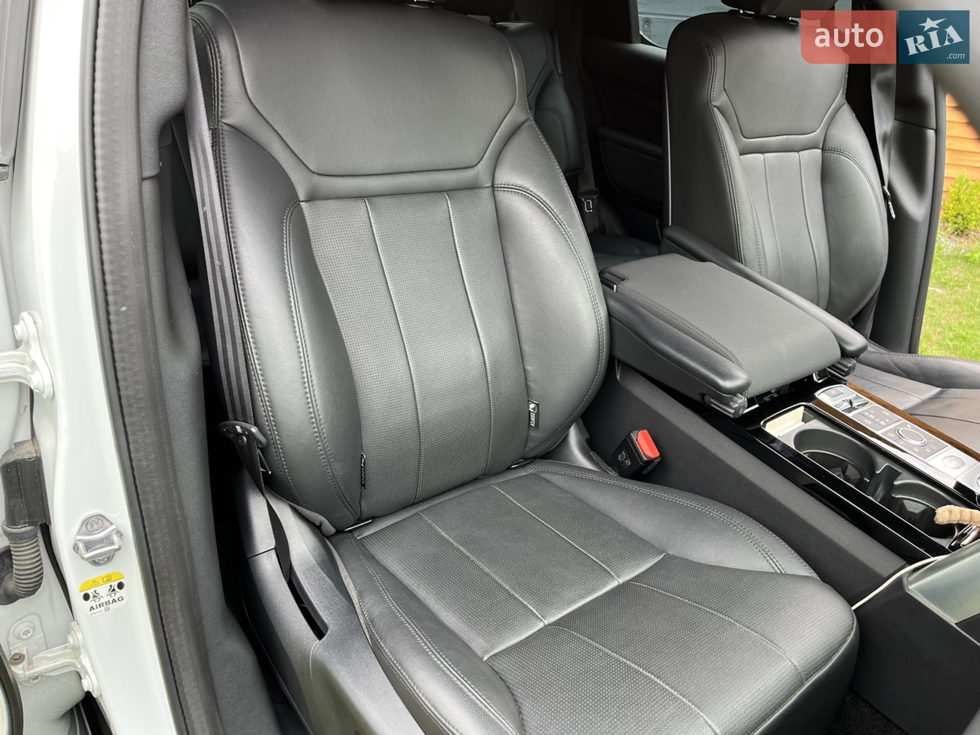 2019 Land Rover Discovery - мініатюра 26