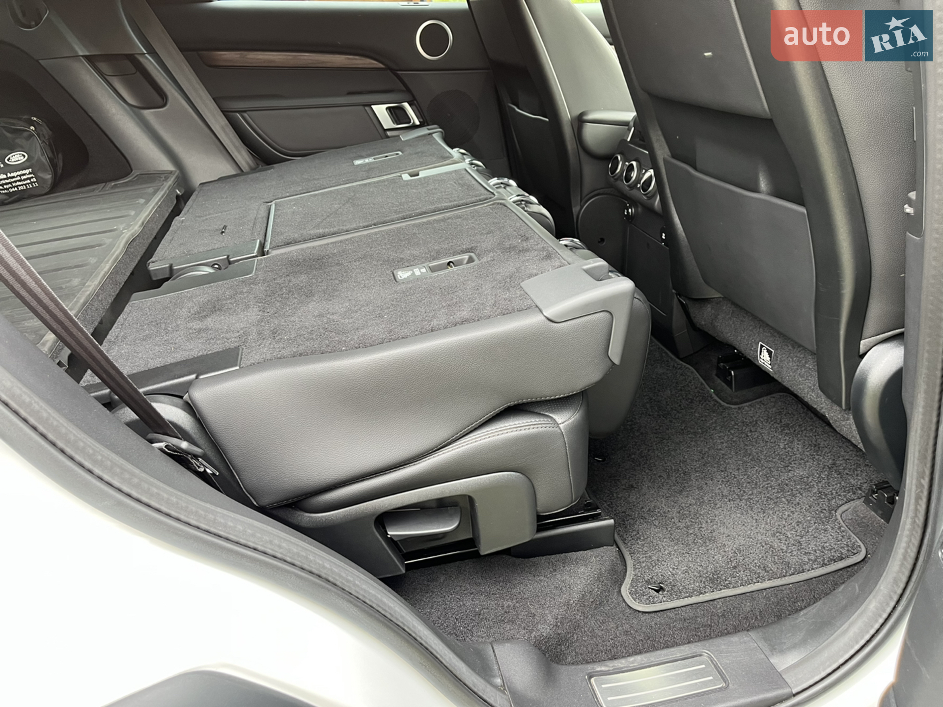 2019 Land Rover Discovery - мініатюра 46