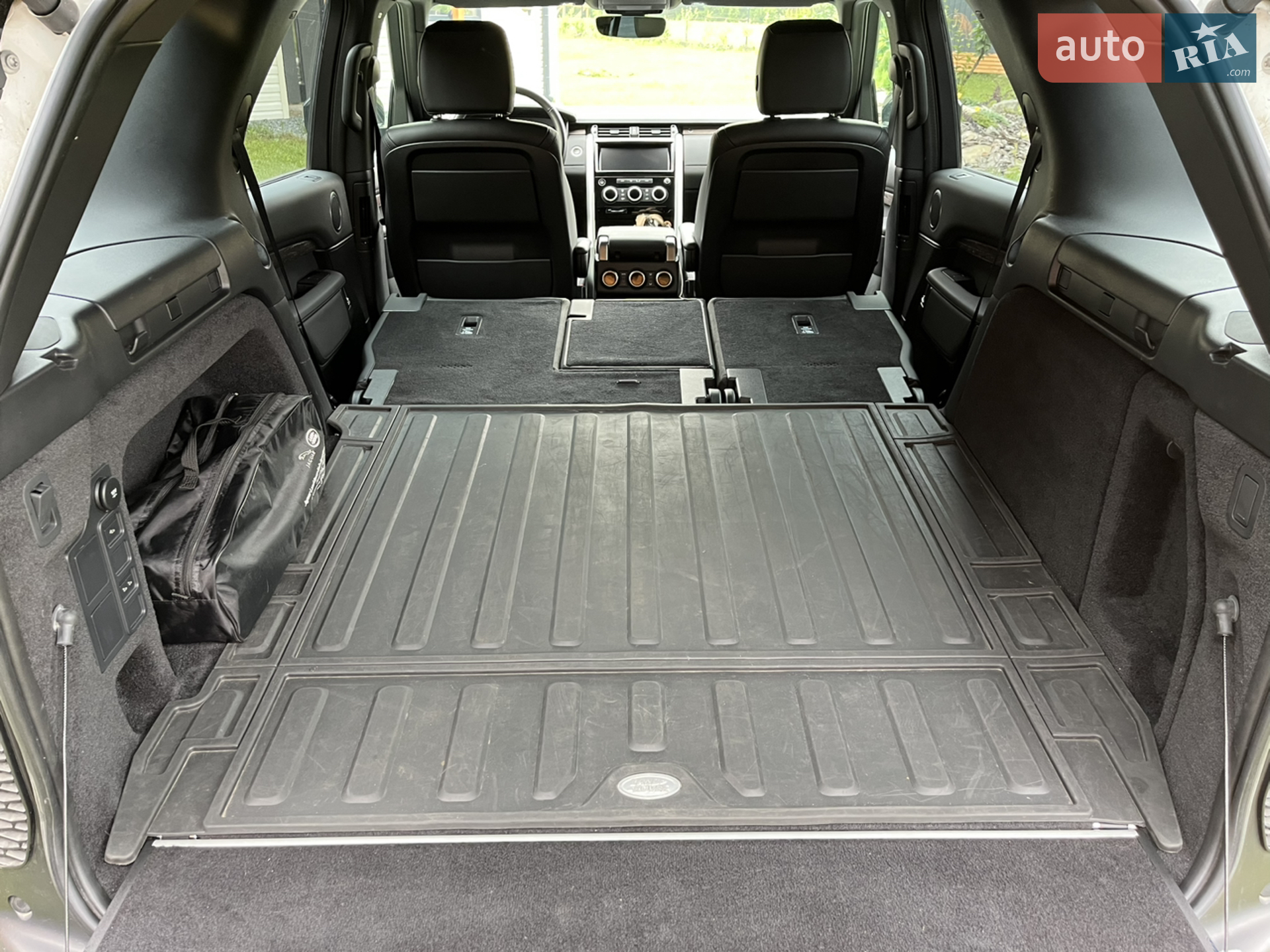 2019 Land Rover Discovery - мініатюра 48