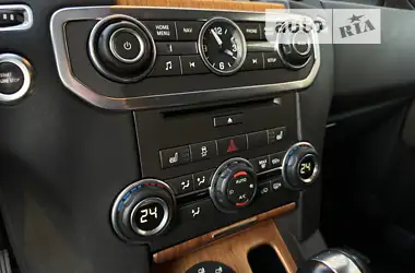 Land Rover Discovery 2012