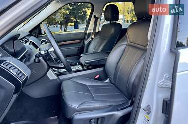 Позашляховик / Кросовер Land Rover Discovery 2018 в 