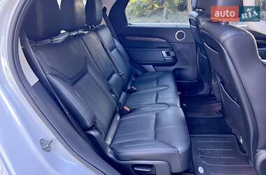 Позашляховик / Кросовер Land Rover Discovery 2018 в 