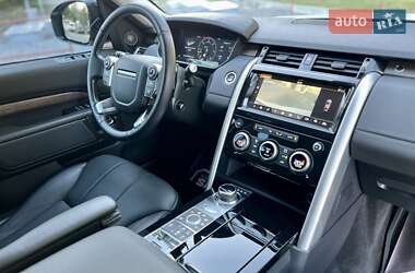 Позашляховик / Кросовер Land Rover Discovery 2018 в 