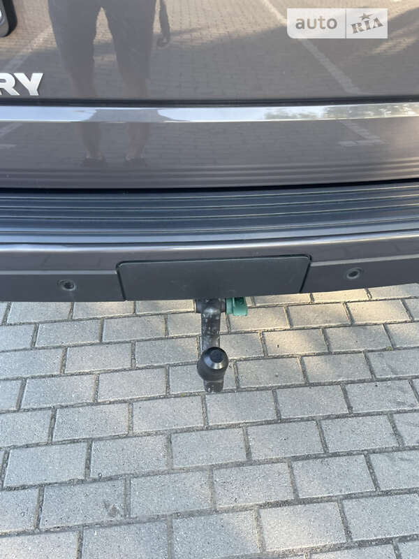 Внедорожник / Кроссовер Land Rover Discovery 2016 в Коломые