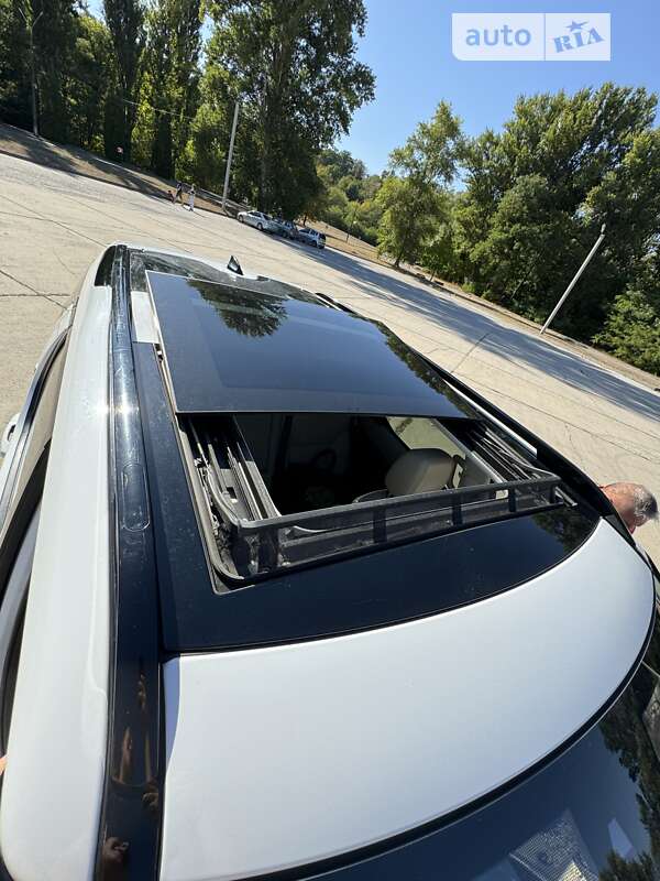 Внедорожник / Кроссовер Land Rover Discovery 2018 в Киеве фото 13 Внедорожник / Кроссовер Land Rover Discovery 2018 в Киеве