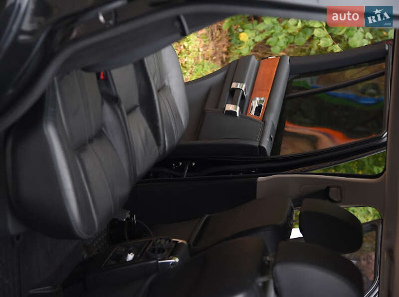 Позашляховик / Кросовер Land Rover Discovery 2012 в Ірпені