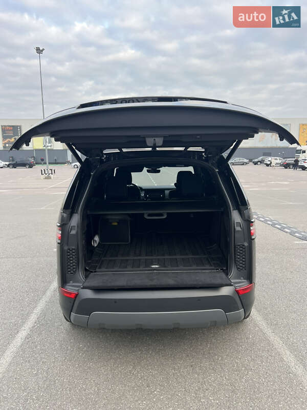 Внедорожник / Кроссовер Land Rover Discovery 2018 в Киеве