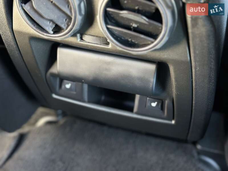 Внедорожник / Кроссовер Land Rover Discovery 2010 в Тернополе