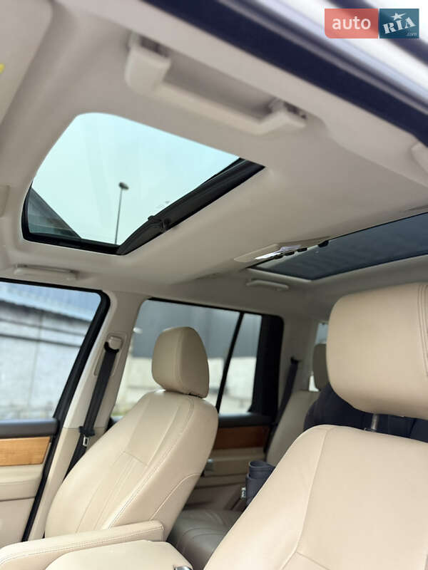 Внедорожник / Кроссовер Land Rover Discovery 2014 в Киеве