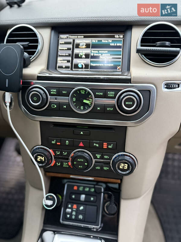 Внедорожник / Кроссовер Land Rover Discovery 2014 в Киеве