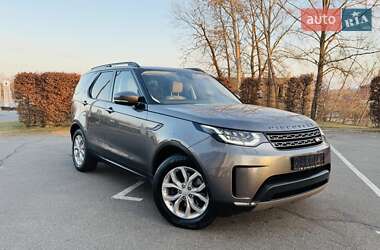 Позашляховик / Кросовер Land Rover Discovery 2018 в 