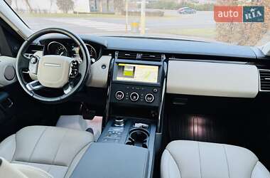 Позашляховик / Кросовер Land Rover Discovery 2018 в 