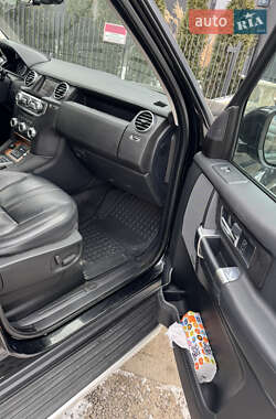 Позашляховик / Кросовер Land Rover Discovery 2015 в 