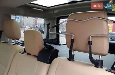 Внедорожник / Кроссовер Land Rover Discovery 2006 в 