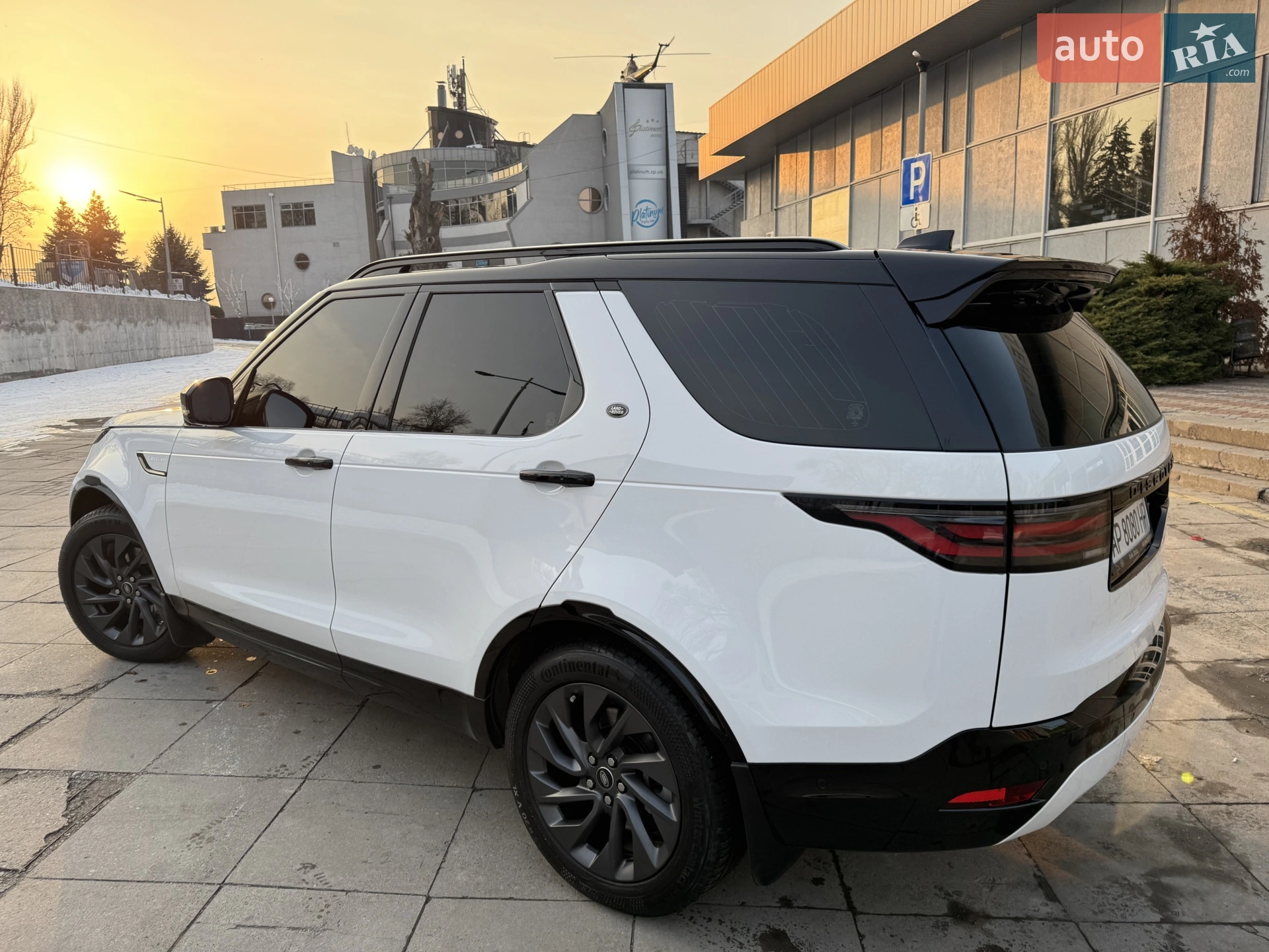 2023 Land Rover Discovery - мініатюра 4