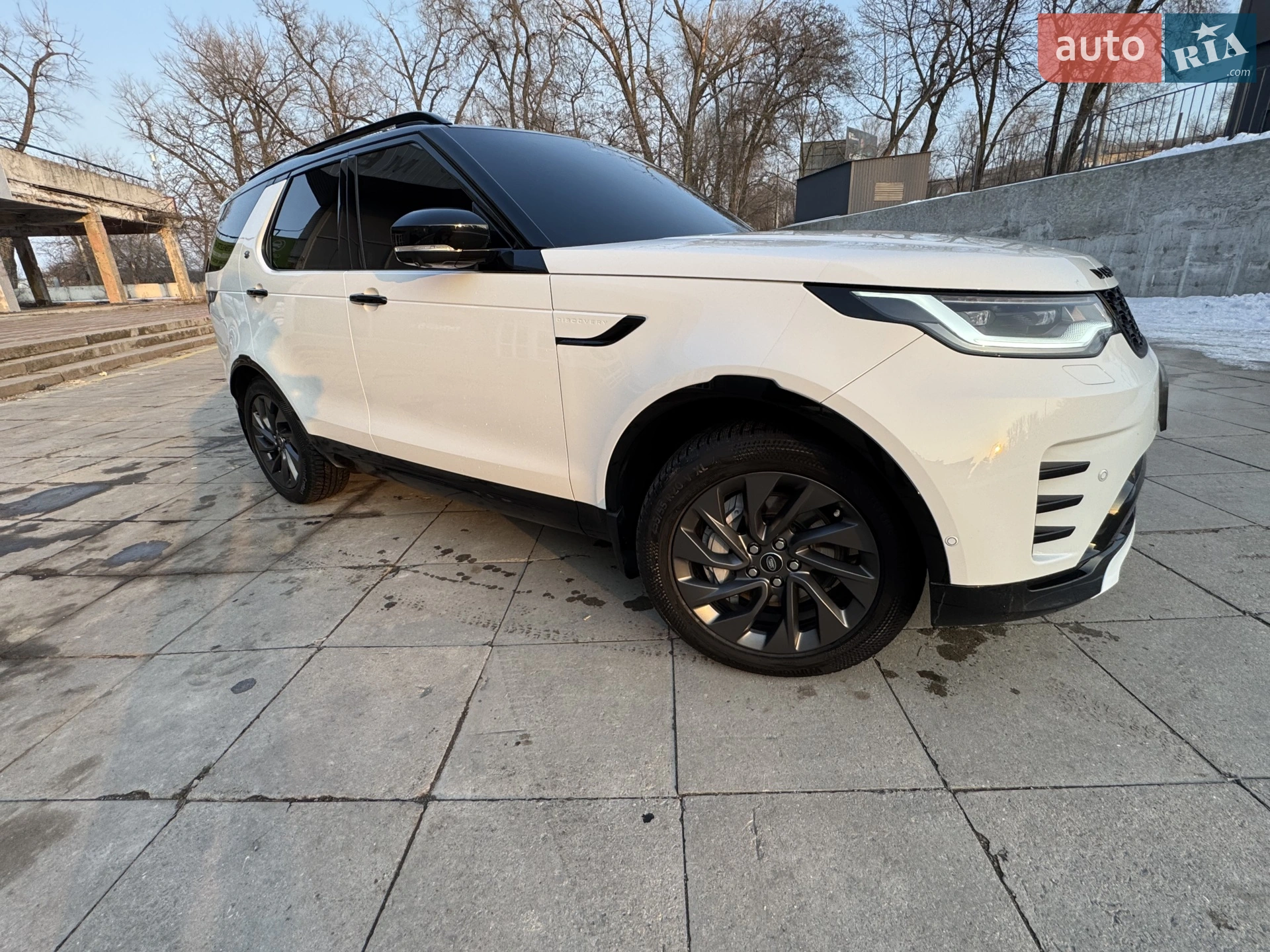 2023 Land Rover Discovery - мініатюра 13