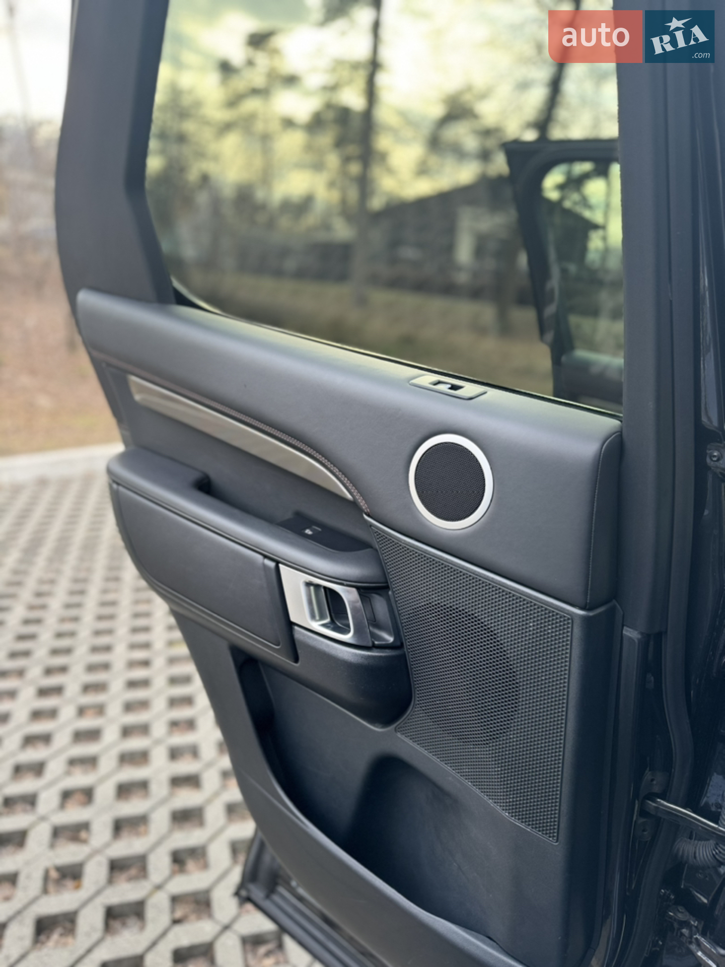 2019 Land Rover Discovery - мініатюра 45