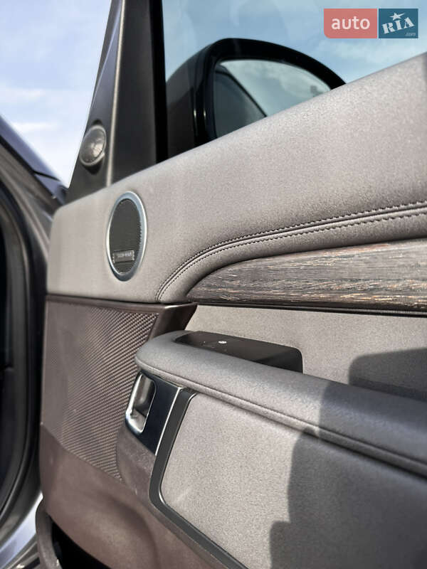 Внедорожник / Кроссовер Land Rover Discovery 2018 в Виннице