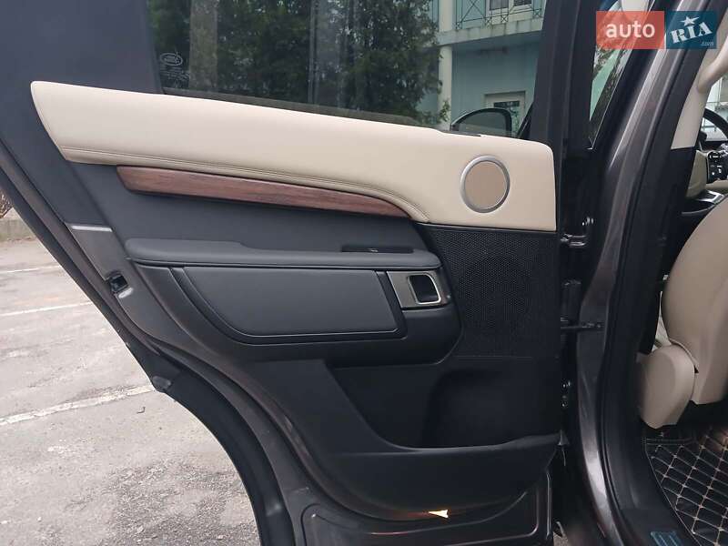 Позашляховик / Кросовер Land Rover Discovery 2019 в Києві