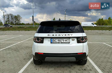 Позашляховик / Кросовер Land Rover Discovery 2016 в 