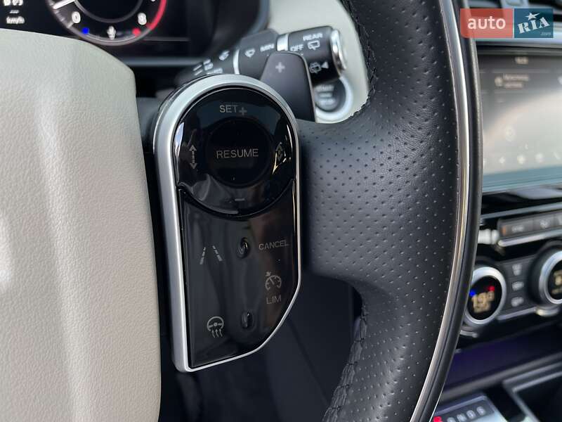 Внедорожник / Кроссовер Land Rover Discovery 2018 в Киеве